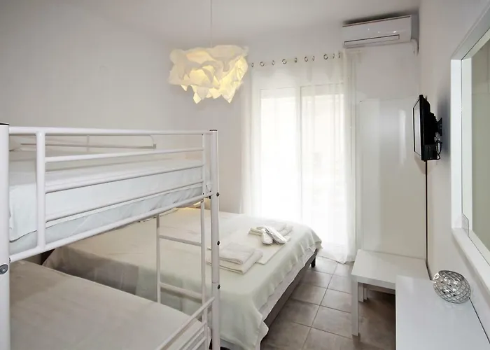 招待所 Mouse House 3*