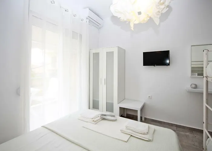 Mouse House 3* Néos Marmarás